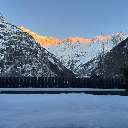 L'atelier Du Temps - Vue Des Alpes Courmayeur
